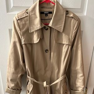 Ladies 3/4 length Trench coat, XL, camel